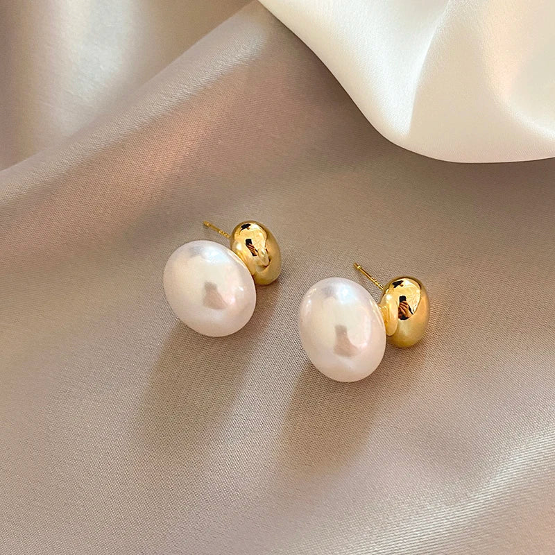 Fashion 2024 New French Elegant Gold Color Bean Earrings High Quality