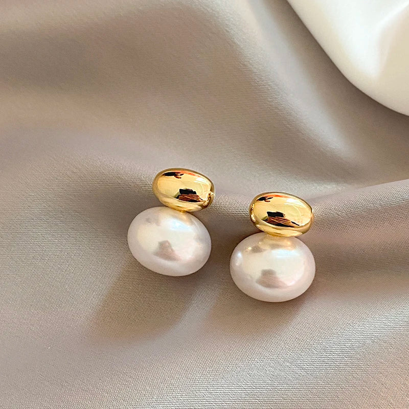 Fashion 2024 New French Elegant Gold Color Bean Earrings High Quality